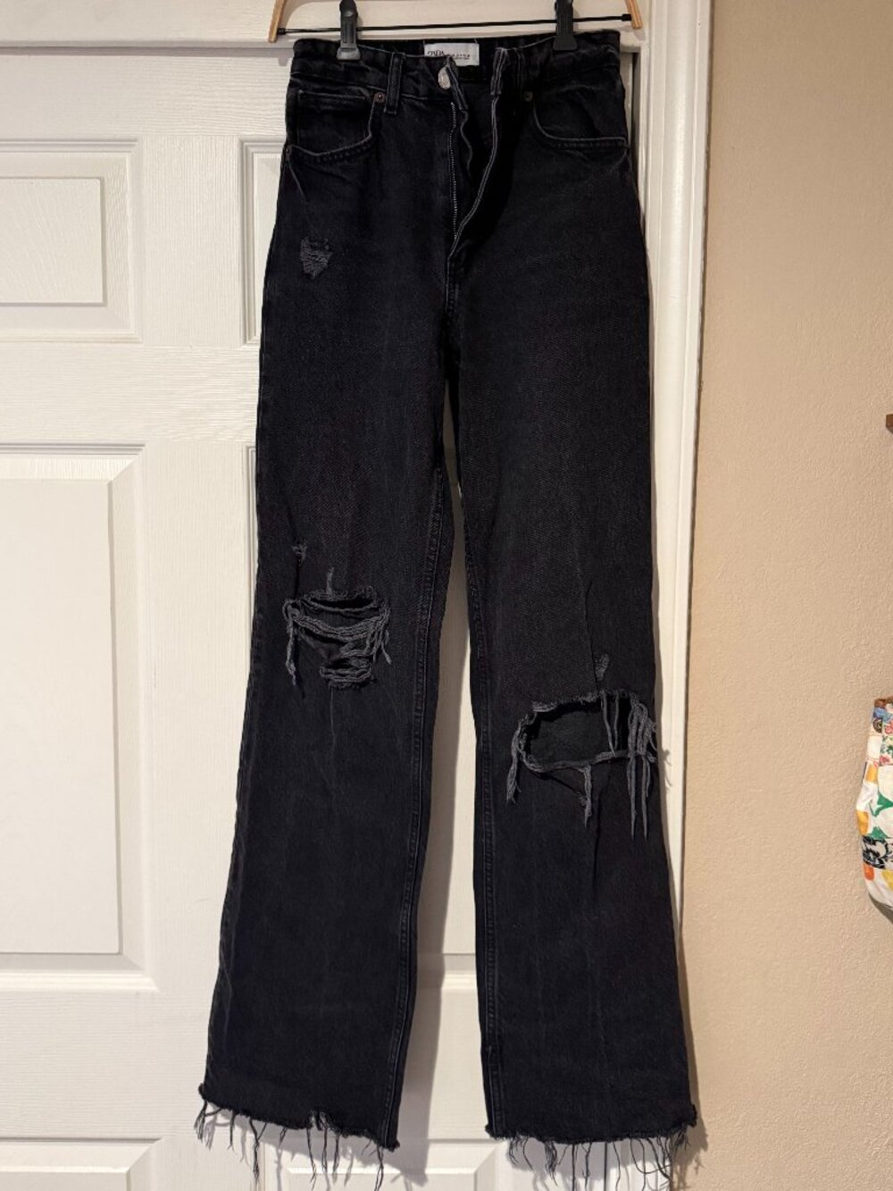 Zara black distressed jeans - Size 4